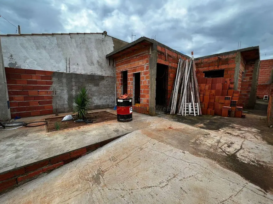 Foto 2 de Casa com 2 quartos à venda, 140m2 em Boituva - SP