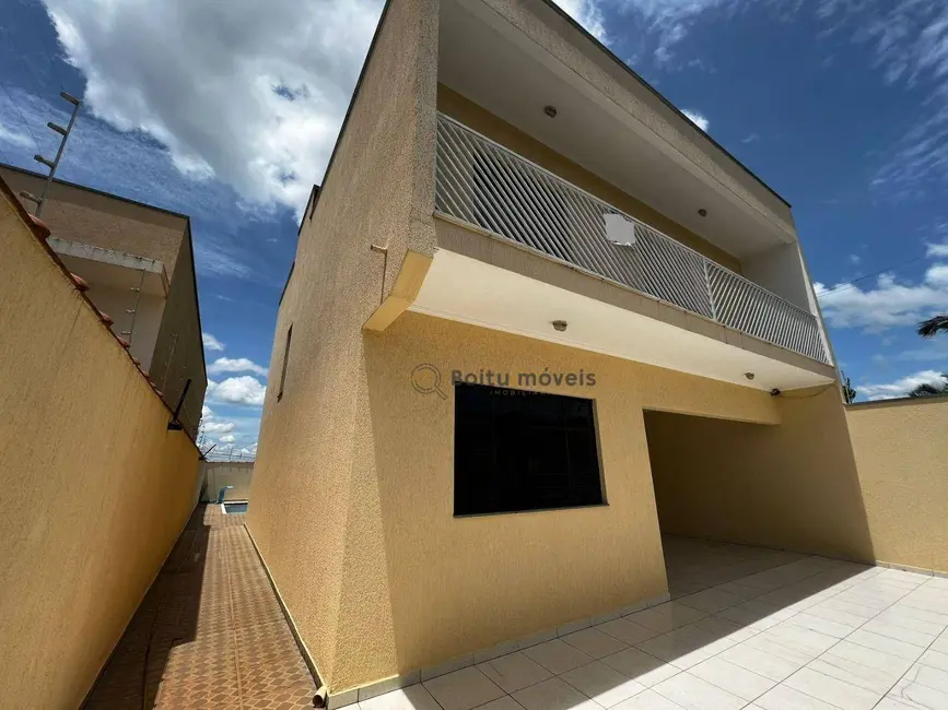 Foto 3 de Casa com 3 quartos à venda, 300m2 em Boituva - SP