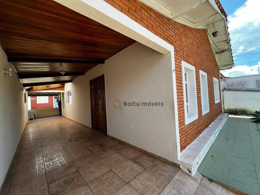 Foto 2 de Casa com 2 quartos à venda, 450m2 em Boituva - SP