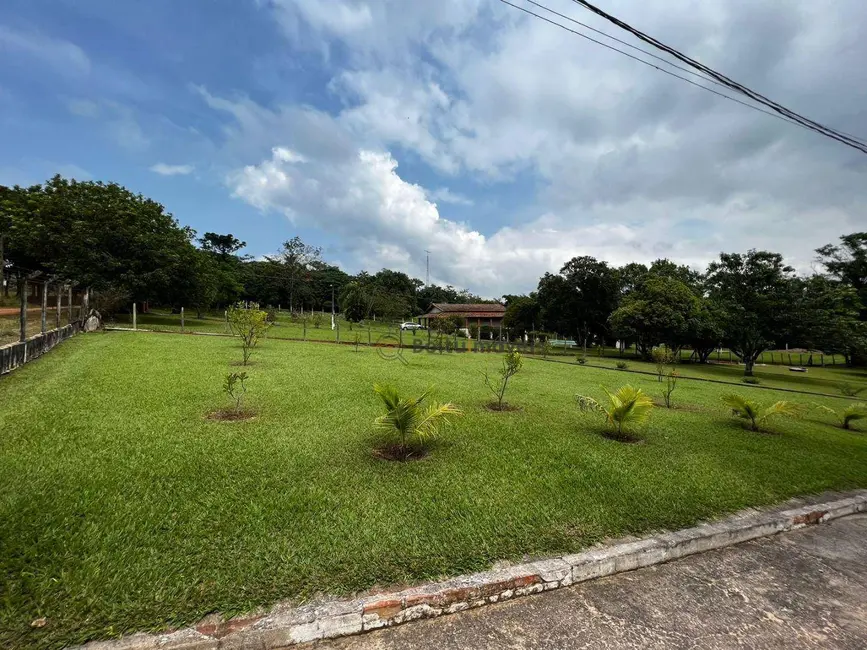 Chácara com 7 quartos à venda, 5000m2 em Centro, Quadra - SP - imagem 2 Foto 2 de Chácara com 7 quartos à venda, 5000m2 em Centro, Quadra - SP