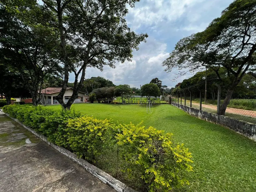 Chácara com 7 quartos à venda, 5000m2 em Centro, Quadra - SP - imagem 4 Foto 4 de Chácara com 7 quartos à venda, 5000m2 em Centro, Quadra - SP