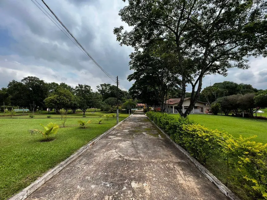 Chácara com 7 quartos à venda, 5000m2 em Centro, Quadra - SP - imagem 1 Foto 1 de Chácara com 7 quartos à venda, 5000m2 em Centro, Quadra - SP