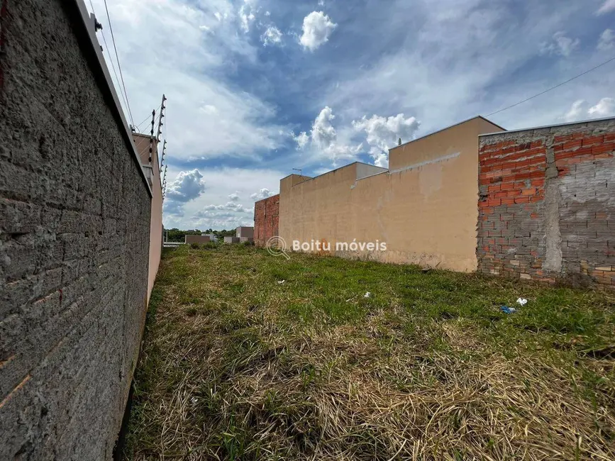 Foto 3 de Terreno / Lote à venda, 200m2 em Boituva - SP