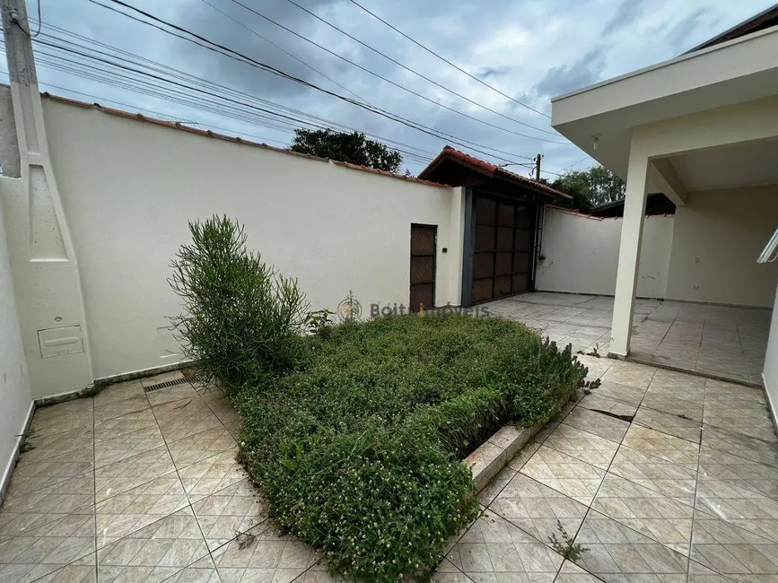 Foto 4 de Casa com 3 quartos à venda, 300m2 em Boituva - SP
