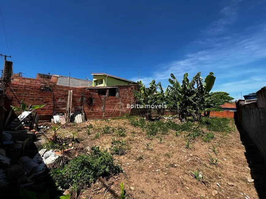 Foto 1 de Terreno / Lote à venda, 300m2 em Boituva - SP