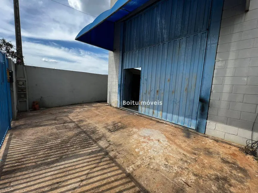 Foto 5 de Armazém / Galpão à venda, 450m2 em Boituva - SP
