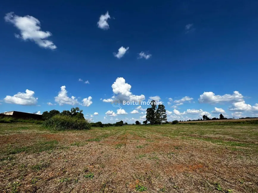 Foto 4 de Sala Comercial à venda, 147000m2 em Quadra - SP