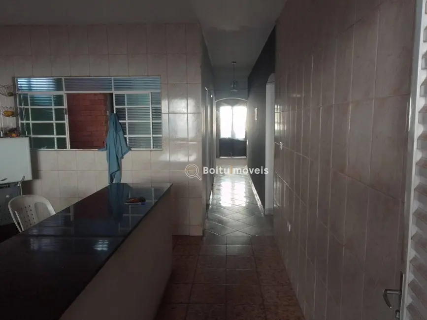 Foto 5 de Casa com 4 quartos à venda, 250m2 em Boituva - SP