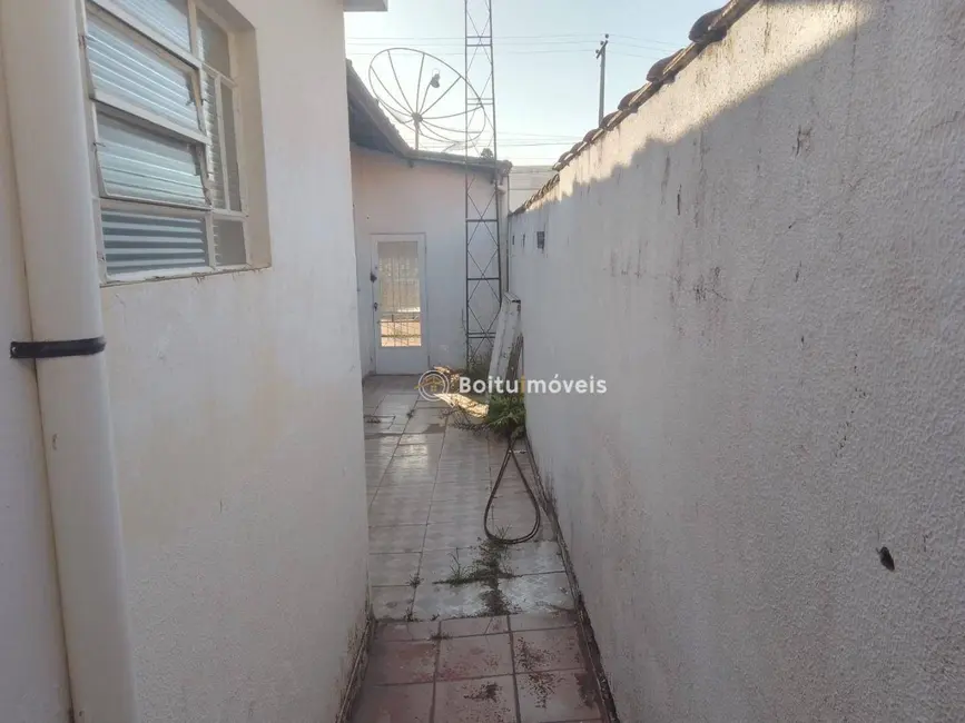 Foto 3 de Casa com 4 quartos à venda, 250m2 em Boituva - SP