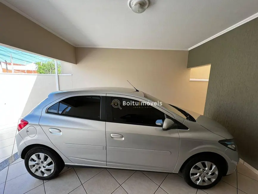 Casa com 3 quartos à venda, 247m2 em Boituva - SP - imagem 9 Foto 9 de Casa com 3 quartos à venda, 247m2 em Boituva - SP