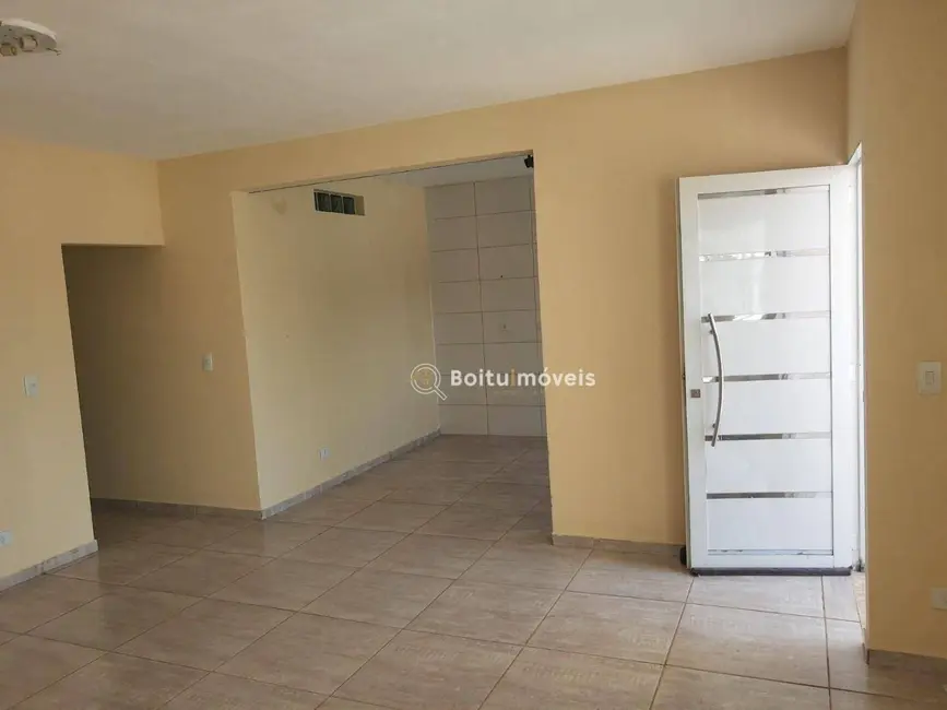 Foto 1 de Casa com 2 quartos à venda, 200m2 em Boituva - SP