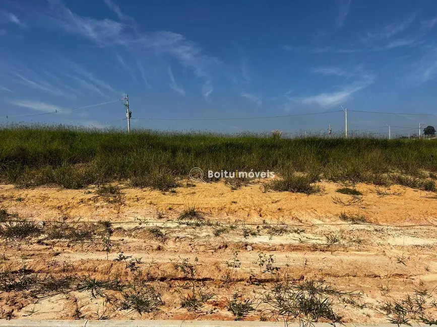 Foto 1 de Terreno / Lote à venda, 217m2 em Boituva - SP