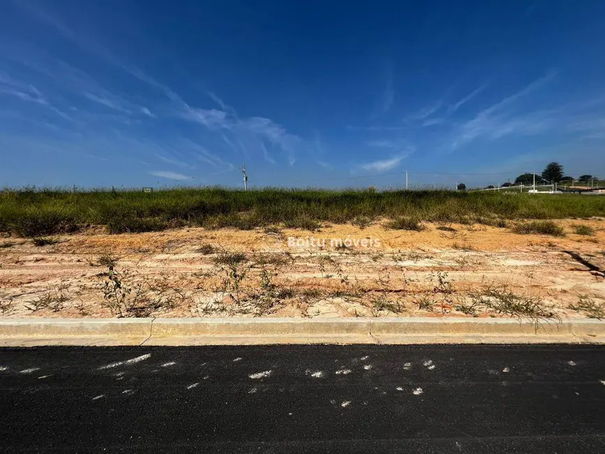 Foto 3 de Terreno / Lote à venda, 217m2 em Boituva - SP