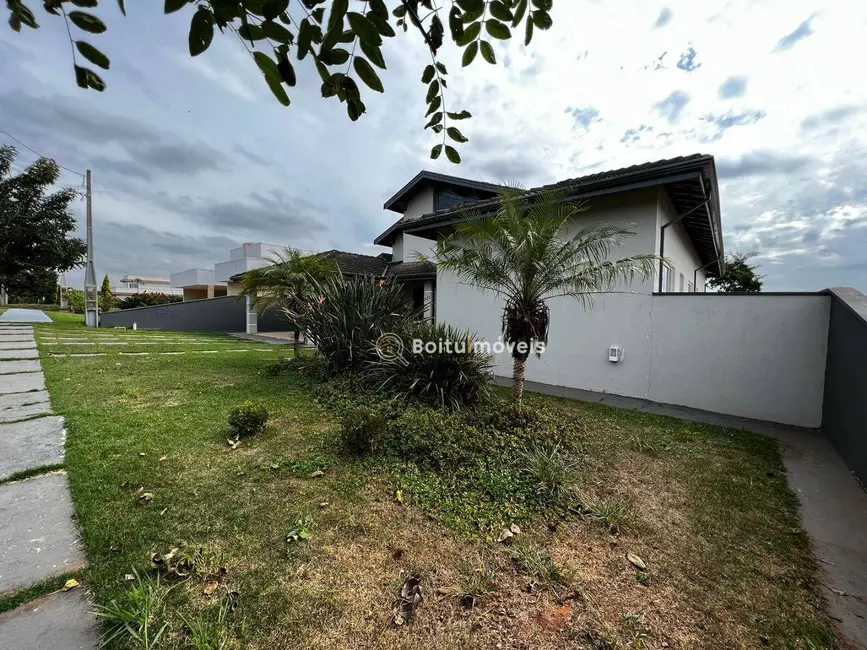 Foto 3 de Casa de Condomínio com 3 quartos à venda, 1200m2 em Boituva - SP