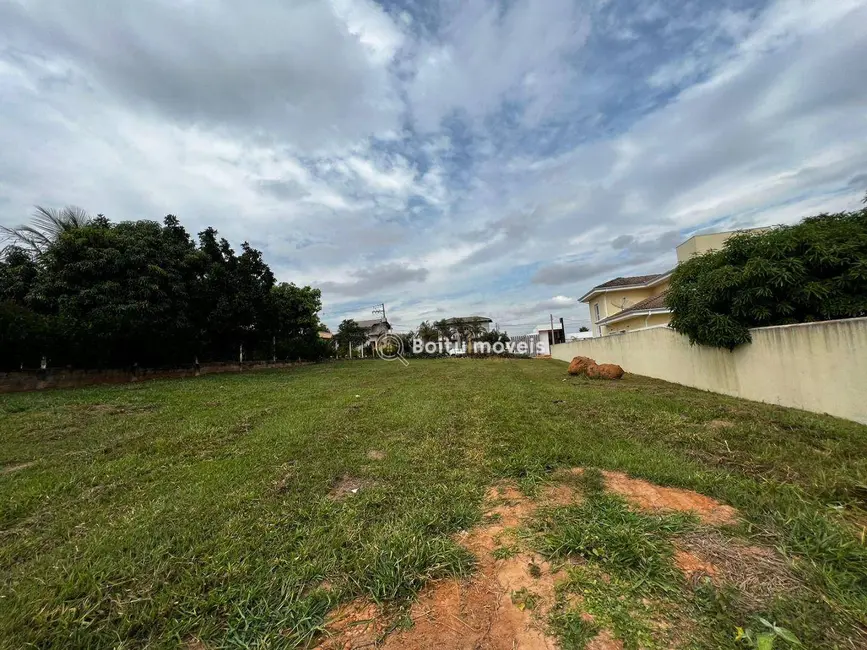 Foto 1 de Terreno / Lote à venda, 1000m2 em Boituva - SP