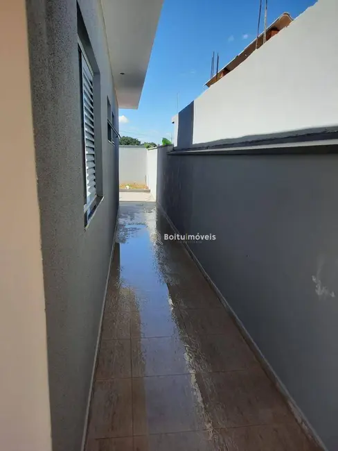 Foto 2 de Casa com 2 quartos à venda, 200m2 em Boituva - SP