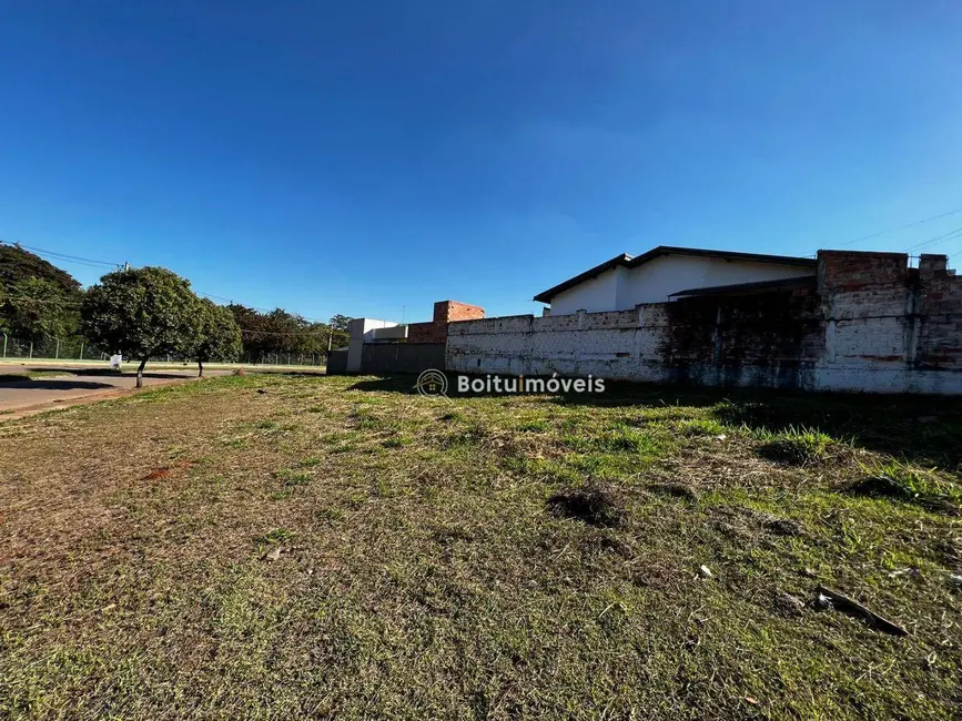 Foto 1 de Terreno / Lote à venda, 270m2 em Boituva - SP