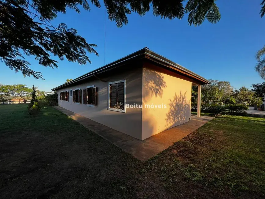 Foto 9 de Chácara com 4 quartos à venda, 12550m2 em Bofete - SP