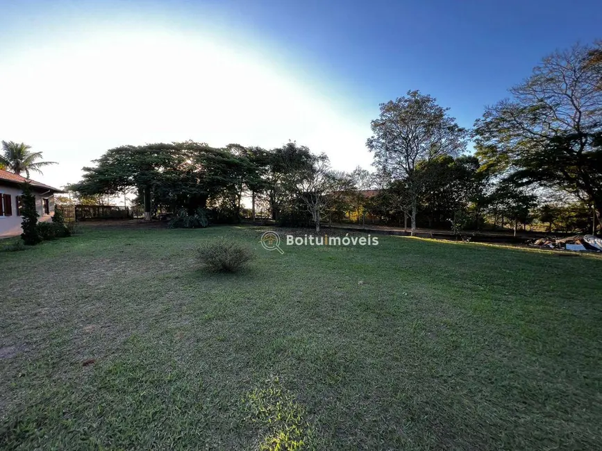 Foto 4 de Chácara com 4 quartos à venda, 12550m2 em Bofete - SP