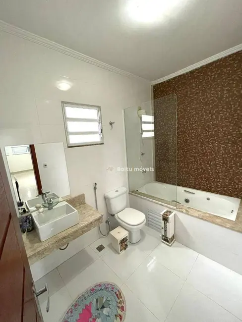 Chácara com 5 quartos à venda, 4800m2 em Cajuru do Sul, Sorocaba - SP - imagem 9 Foto 9 de Chácara com 5 quartos à venda, 4800m2 em Cajuru do Sul, Sorocaba - SP