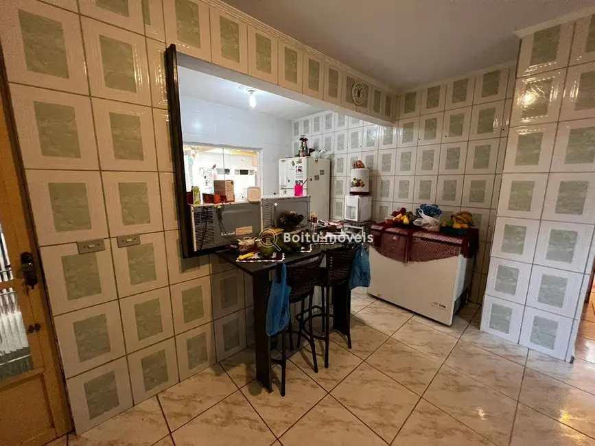 Foto 8 de Casa com 4 quartos à venda, 250m2 em Boituva - SP