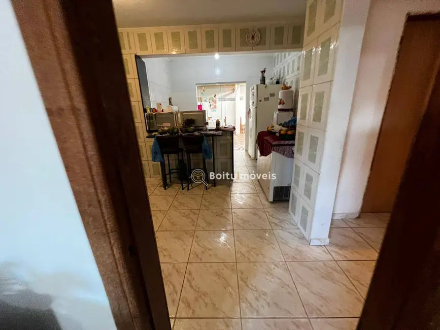 Foto 6 de Casa com 4 quartos à venda, 250m2 em Boituva - SP