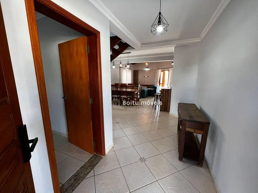 Foto 6 de Sobrado com 3 quartos à venda, 369m2 em Boituva - SP