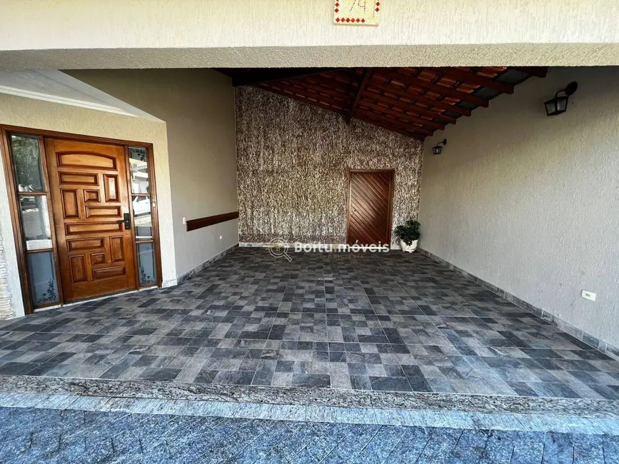 Foto 4 de Sobrado com 3 quartos à venda, 369m2 em Boituva - SP