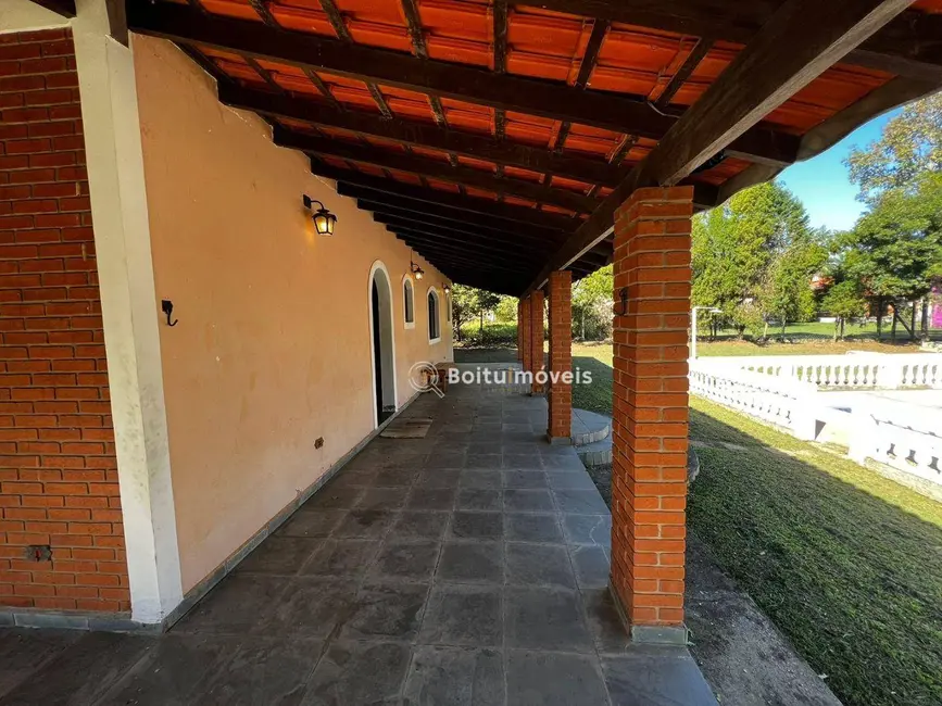 Chácara com 3 quartos à venda, 1490m2 em Porto Feliz - SP - imagem 9 Foto 9 de Chácara com 3 quartos à venda, 1490m2 em Porto Feliz - SP