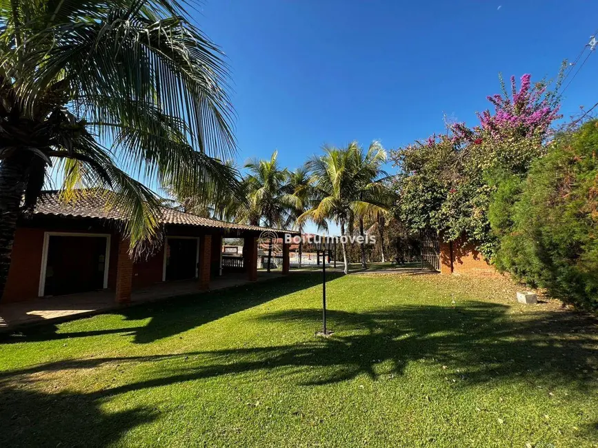 Chácara com 3 quartos à venda, 2000m2 em Porto Feliz - SP - imagem 5 Foto 5 de Chácara com 3 quartos à venda, 2000m2 em Porto Feliz - SP