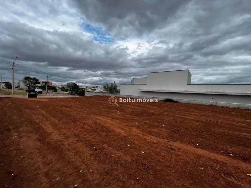 Foto 9 de Terreno / Lote à venda, 600m2 em Boituva - SP
