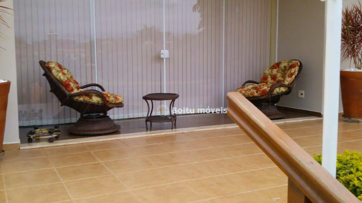 Foto 3 de Casa com 4 quartos à venda, 1873m2 em Boituva - SP