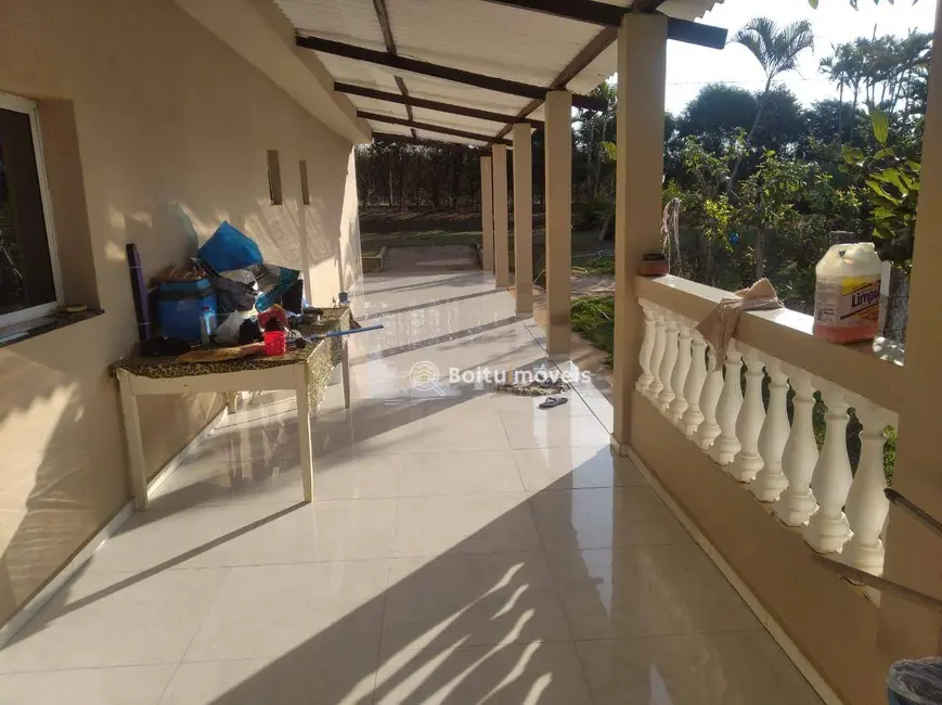 Foto 4 de Chácara com 3 quartos à venda, 1900m2 em Boituva - SP