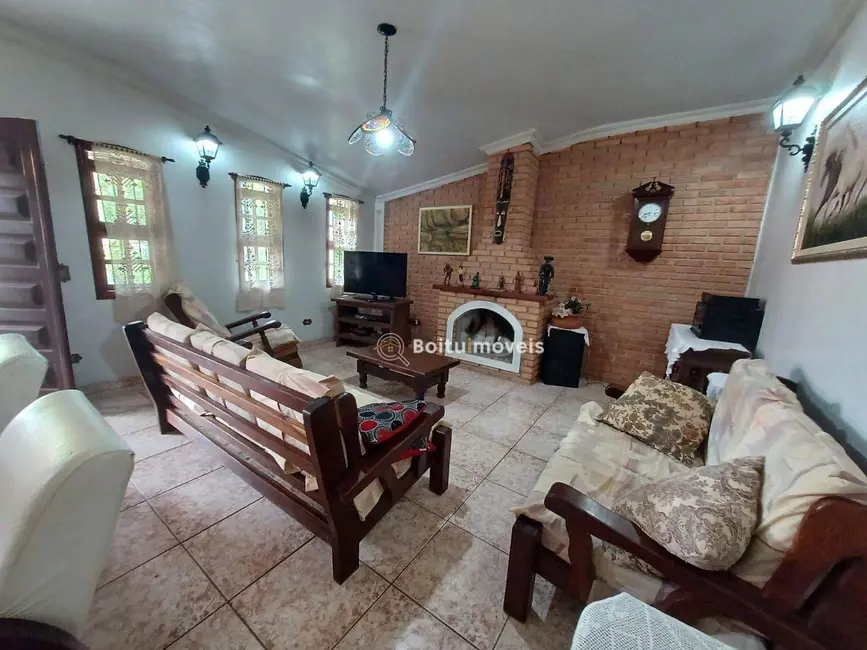 Foto 2 de Chácara com 4 quartos à venda, 5500m2 em Boituva - SP