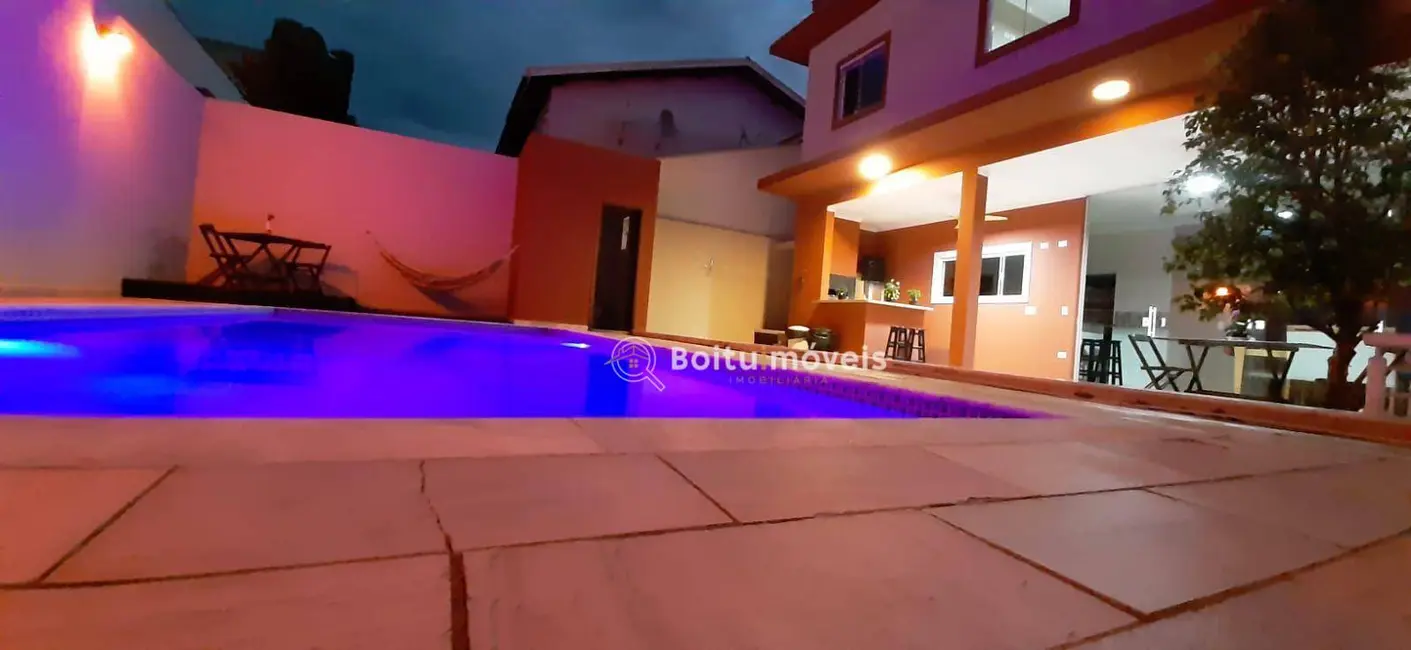 Foto 6 de Sobrado com 4 quartos à venda, 300m2 em Boituva - SP