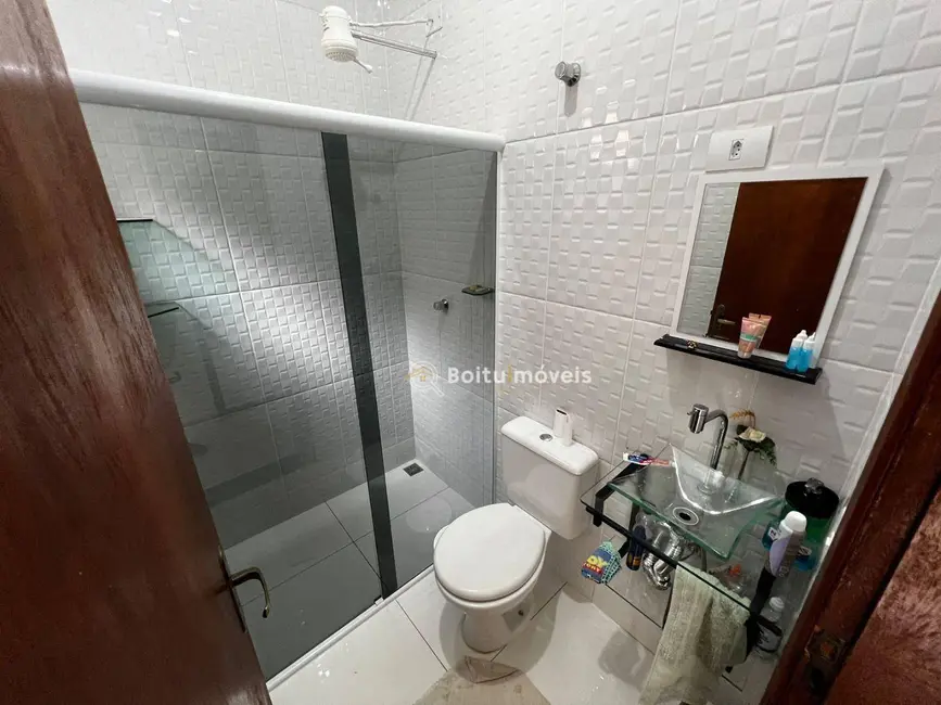 Foto 8 de Casa com 2 quartos à venda, 200m2 em Boituva - SP