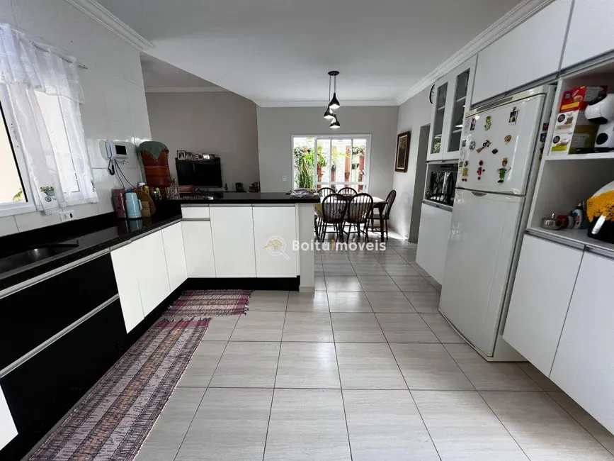 Foto 9 de Casa com 3 quartos à venda, 200m2 em Boituva - SP