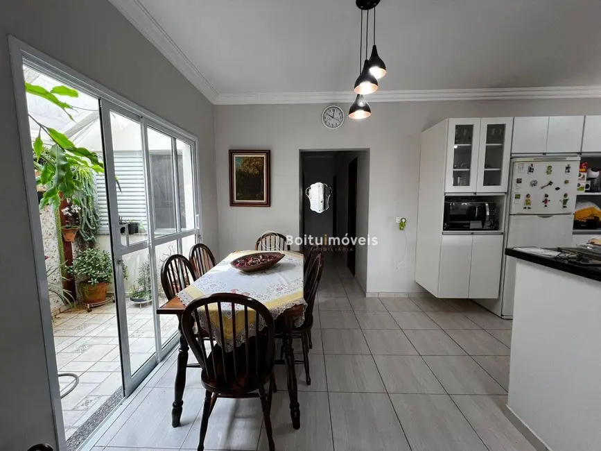 Foto 6 de Casa com 3 quartos à venda, 200m2 em Boituva - SP