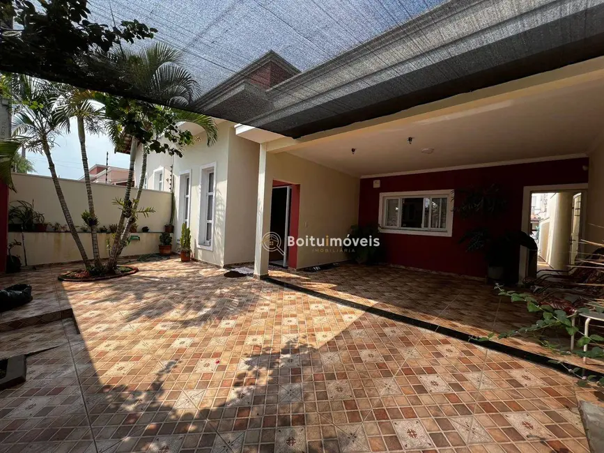 Foto 3 de Casa com 3 quartos à venda, 200m2 em Boituva - SP