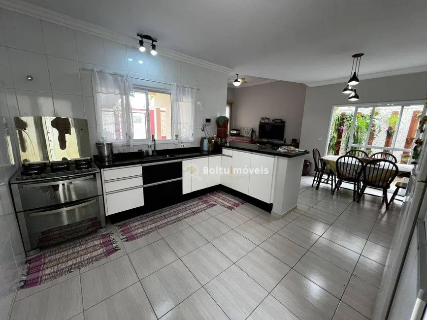 Foto 8 de Casa com 3 quartos à venda, 200m2 em Boituva - SP