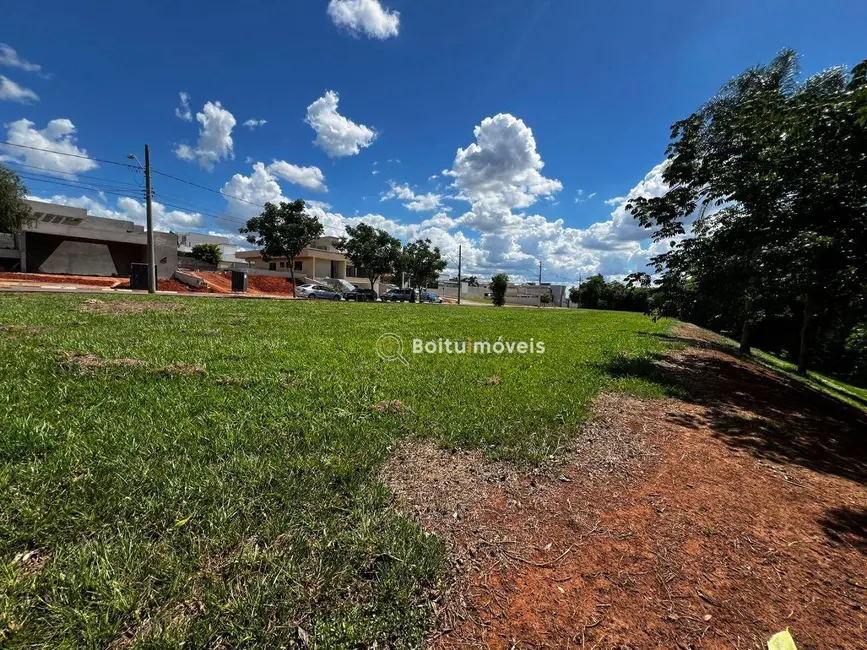 Foto 3 de Terreno / Lote à venda, 1550m2 em Boituva - SP