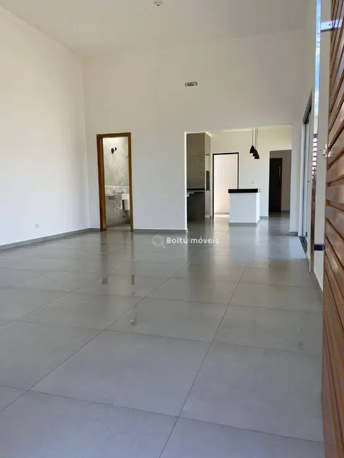 Casa com 3 quartos à venda, 250m2 em Boituva - SP - imagem 7 Foto 7 de Casa com 3 quartos à venda, 250m2 em Boituva - SP