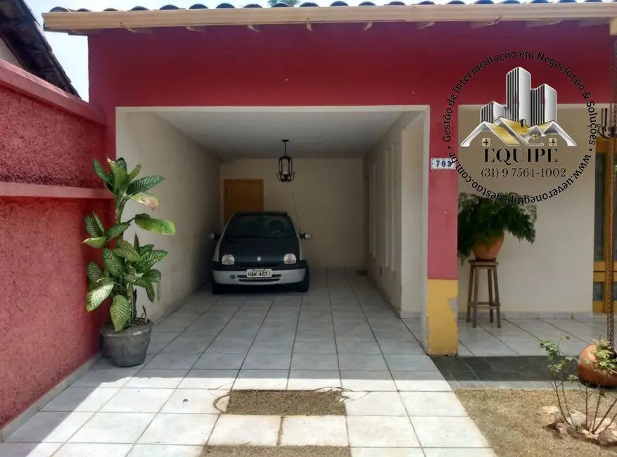 Foto 4 de Casa com 4 quartos à venda, 184m2 em Centro, Santa Luzia - MG