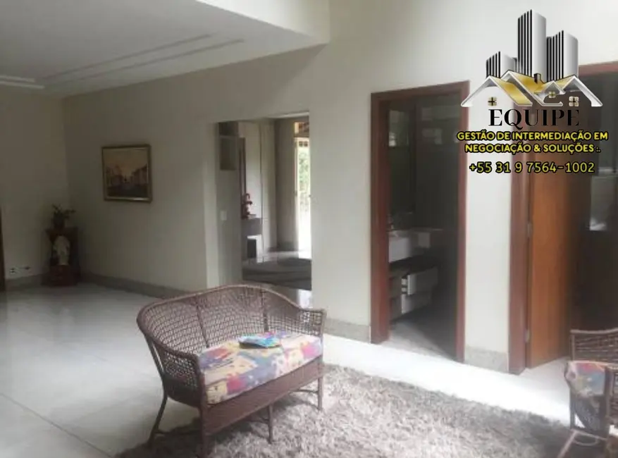 Foto 2 de Casa com 4 quartos à venda, 377m2 em Centro, Santa Luzia - MG