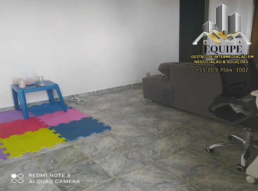 Foto 3 de Casa com 2 quartos à venda, 90m2 em Londrina (São Benedito), Santa Luzia - MG