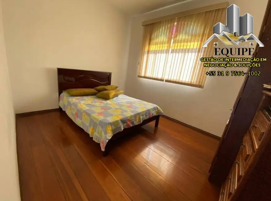 Casa com 3 quartos à venda, 256m2 em Contagem - MG - imagem 9 Foto 9 de Casa com 3 quartos à venda, 256m2 em Contagem - MG