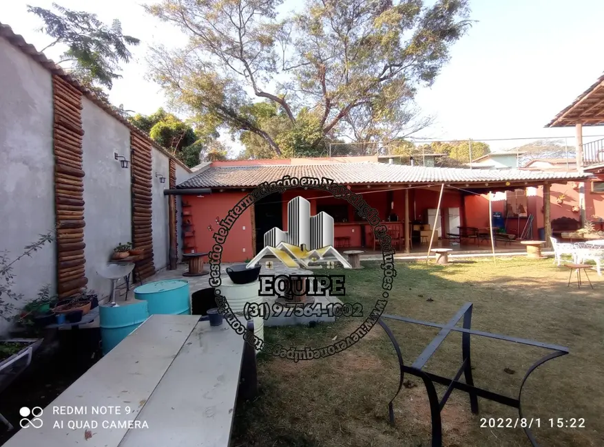 Foto 3 de Casa com 4 quartos à venda, 400m2 em Bom Jesus, Santa Luzia - MG