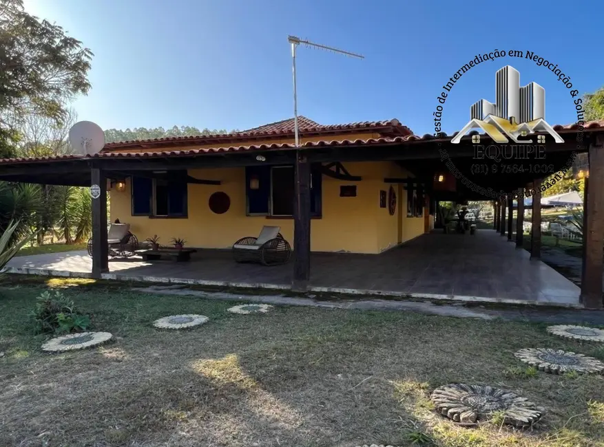 Foto 3 de Fazenda / Haras com 4 quartos à venda, 173m2 em Alfredo Vasconcelos - MG