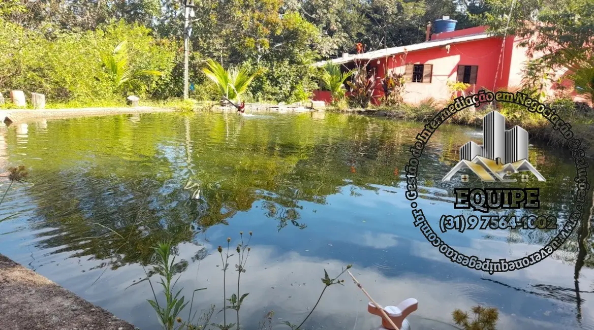 Foto 1 de Sítio / Rancho com 2 quartos à venda, 70m2 em Taquaracu De Minas - MG