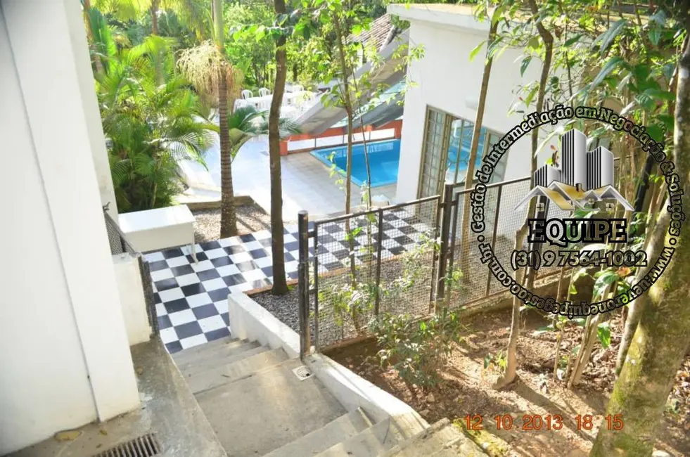 Foto 2 de Casa com 4 quartos à venda, 400m2 em Chácaras Santa Inês (São Benedito), Santa Luzia - MG